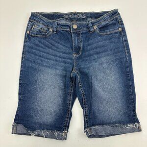 Myth Of Jade Cuffed Bermuda Women's size 10 Dark Wash Blue Denim Jean Shorts